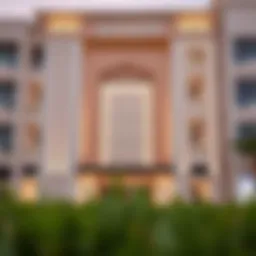 Elegant architectural facade of العين مول highlighting modern design elements