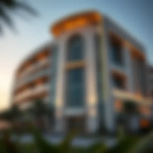 Architectural Wonder of ذا مول جميرا Stunning architectural facade of ذا مول جميرا showcasing modern design